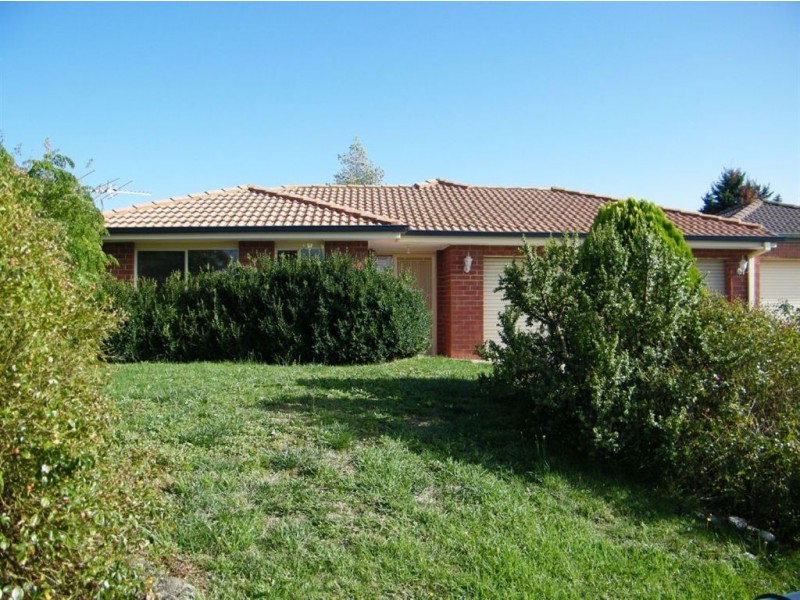 26 Balmaceda Court, Berwick VIC 3806