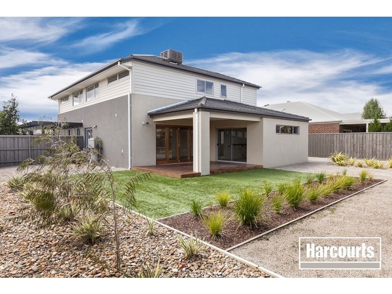 18 Arena Parade, Officer VIC 3809