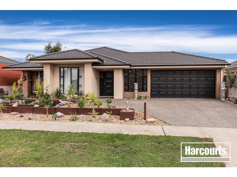 33 Eucumbene Drive, Berwick VIC 3806