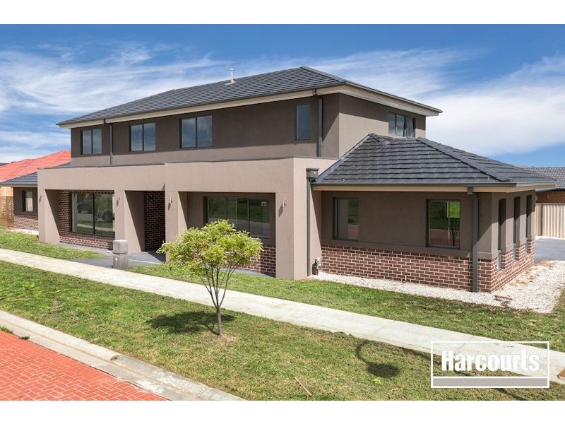 83 Melzak Way, Berwick VIC 3806