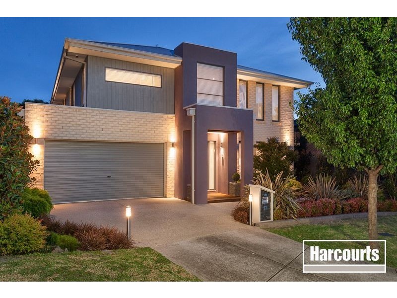 12 Oakmoss Place, Berwick VIC 3806