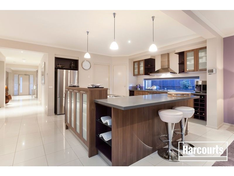 12 Oakmoss Place, Berwick VIC 3806