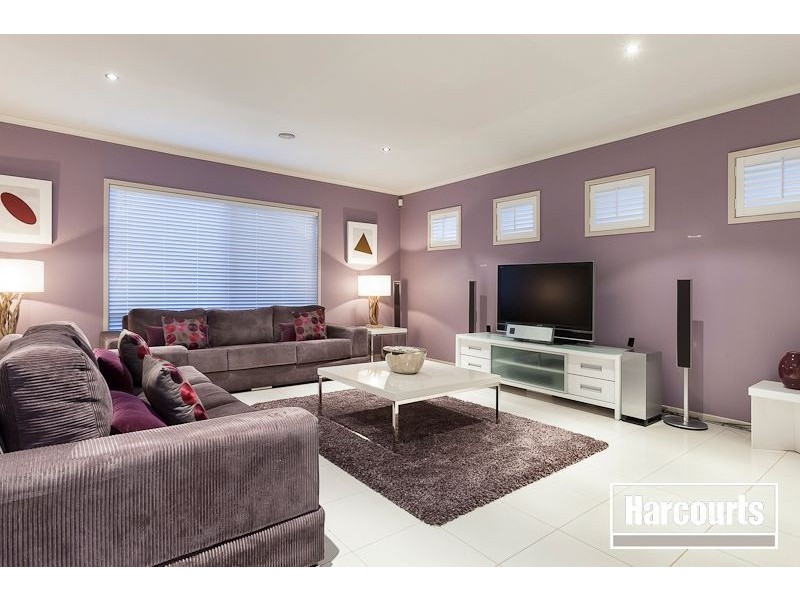 12 Oakmoss Place, Berwick VIC 3806