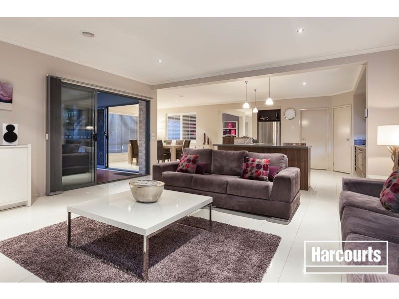 12 Oakmoss Place, Berwick VIC 3806