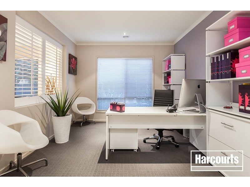 12 Oakmoss Place, Berwick VIC 3806