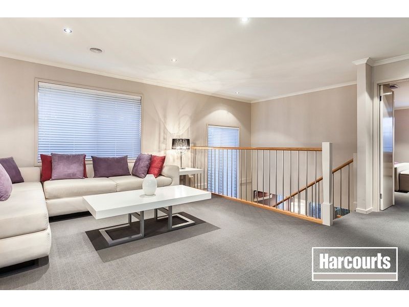 12 Oakmoss Place, Berwick VIC 3806