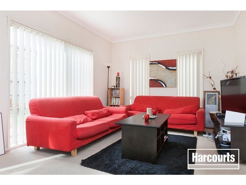 4/12 Grant Close, Berwick VIC 3806