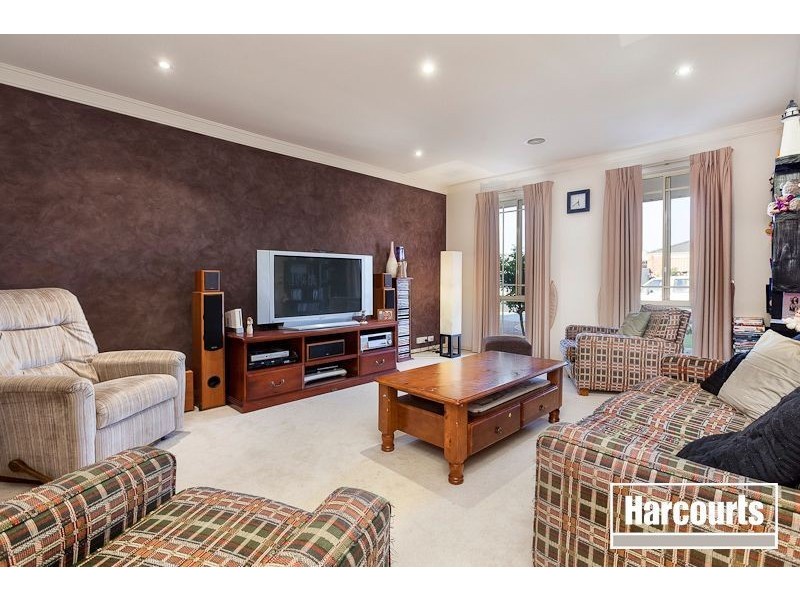 2 Larne Close, Berwick VIC 3806