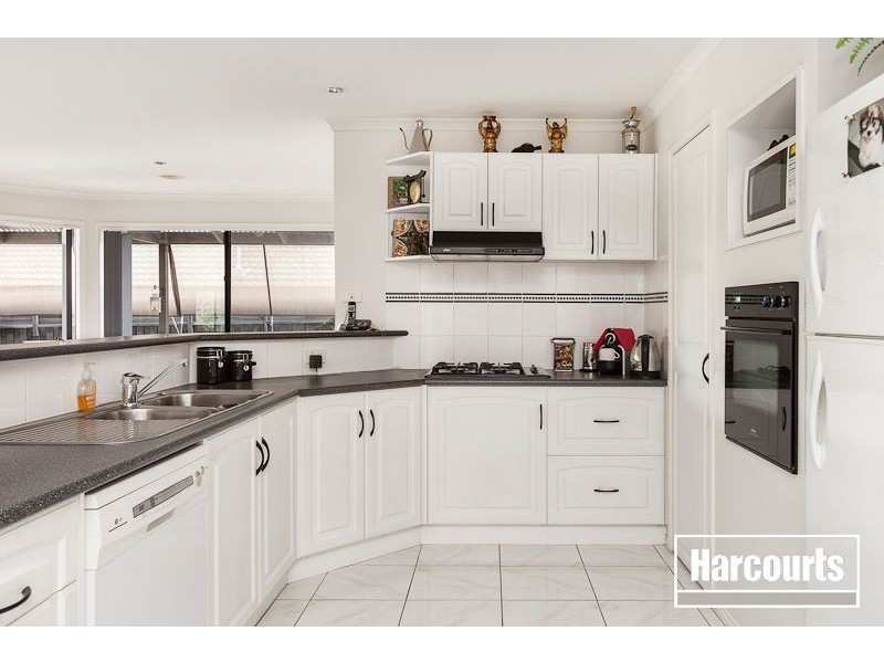 11 Pimento Close, Narre Warren South VIC 3805