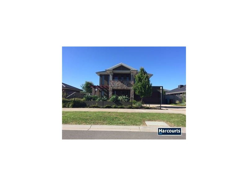 198 Linsell Blvd, Cranbourne East VIC 3977