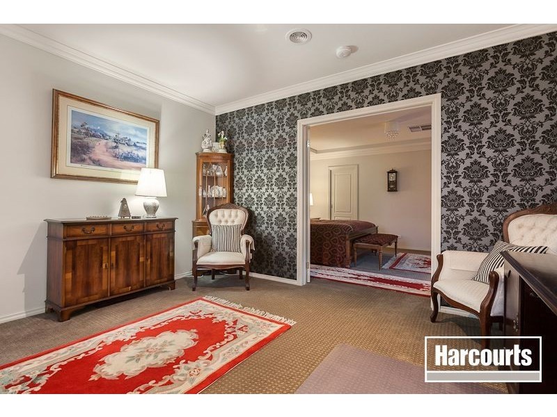 11 Coach House Lane, Beaconsfield VIC 3807