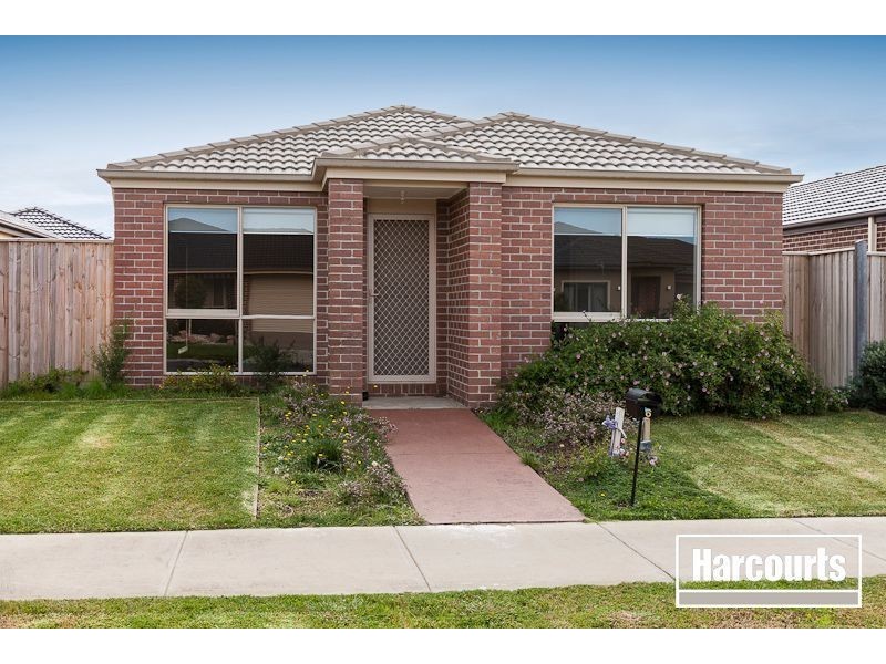 6 Rammer Way, Cranbourne East VIC 3977