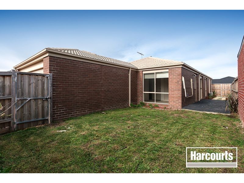 6 Rammer Way, Cranbourne East VIC 3977