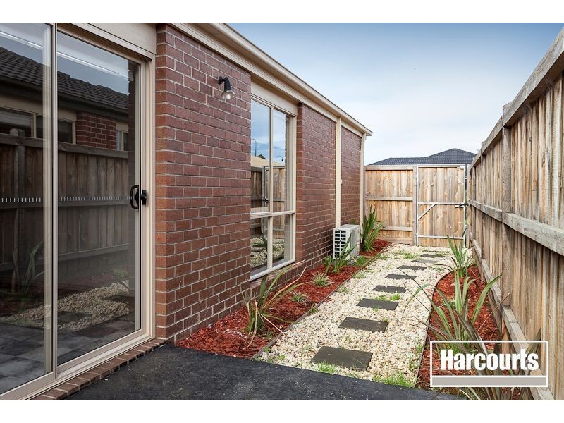 6 Rammer Way, Cranbourne East VIC 3977