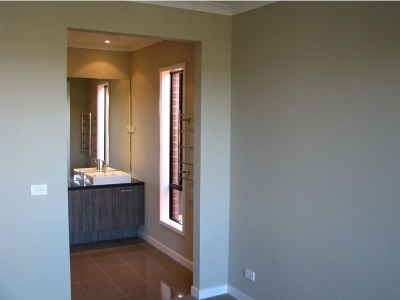 Lot 524 Gelderland Drive, Clyde North VIC 3978