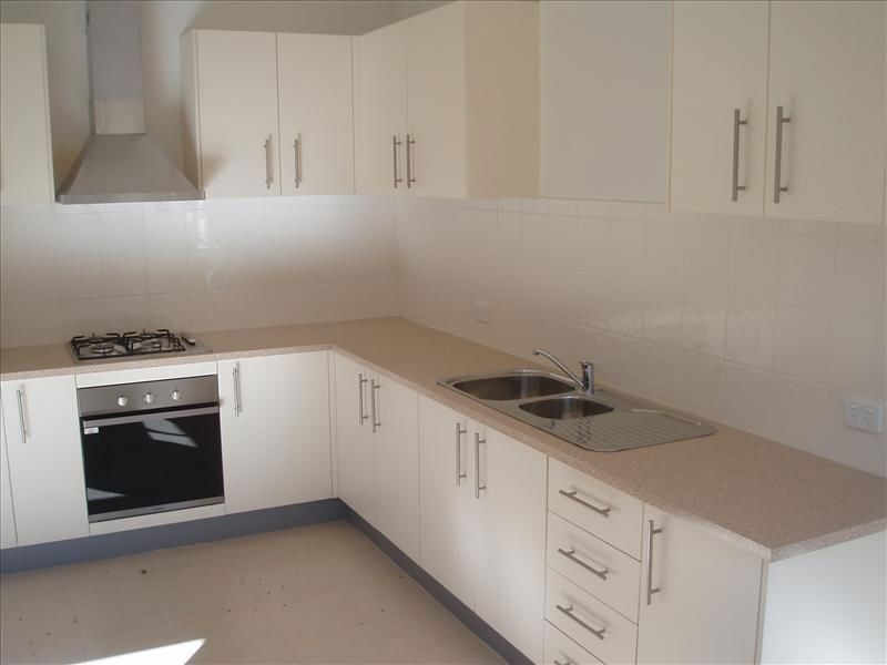 1A Lancaster Way, Beaconsfield VIC 3807