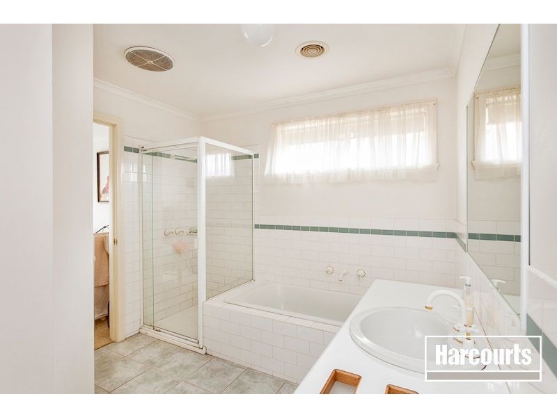 59 Lodge Crescent, Berwick VIC 3806