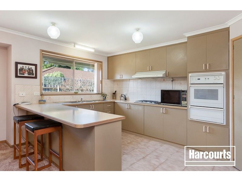 2/20 Binding Avenue, Cranbourne VIC 3977