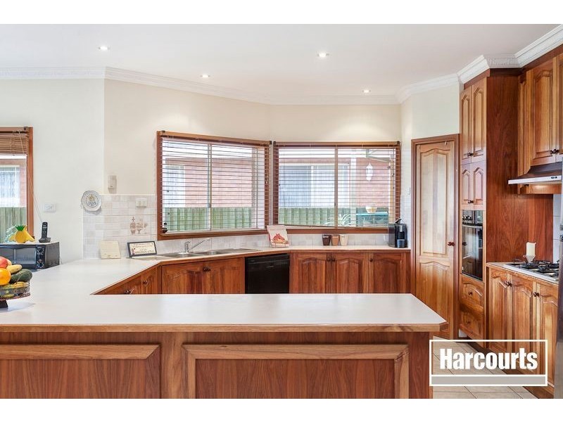 10 Fern Way, Narre Warren South VIC 3805