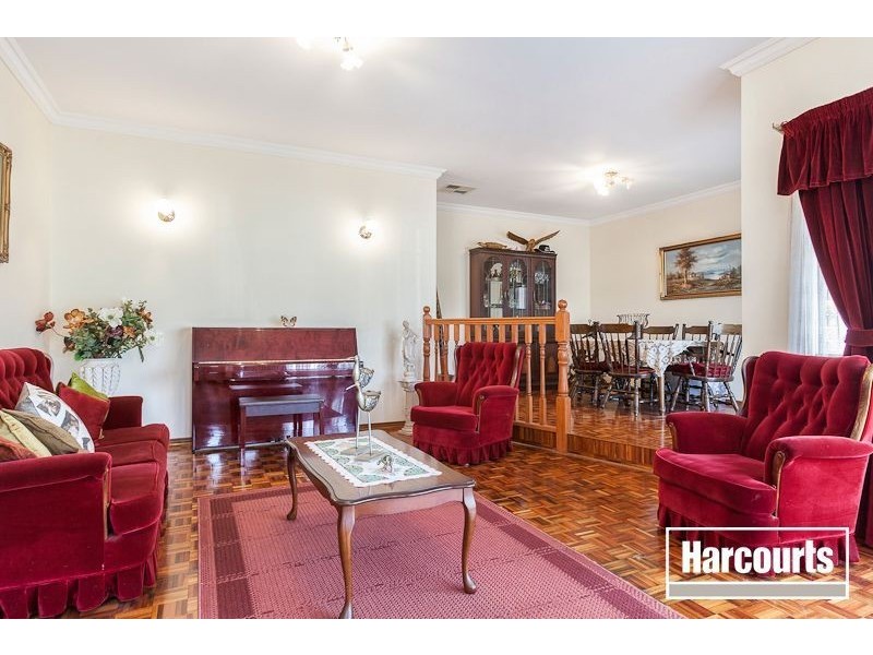 10 Fern Way, Narre Warren South VIC 3805