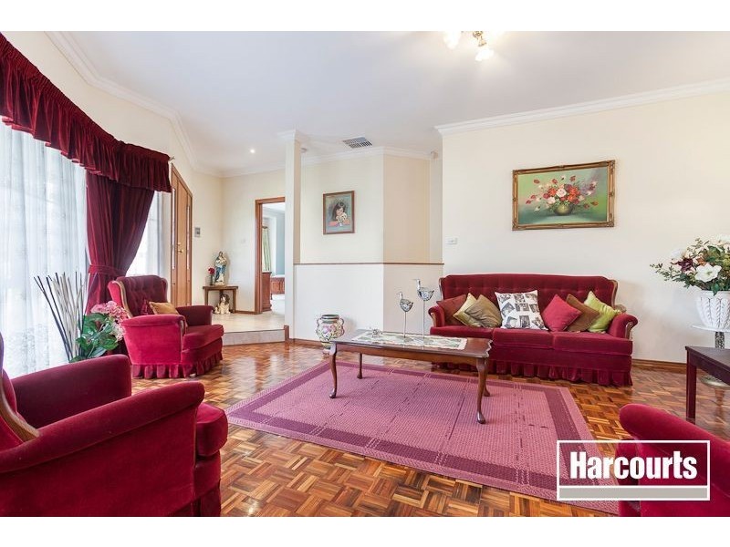 10 Fern Way, Narre Warren South VIC 3805