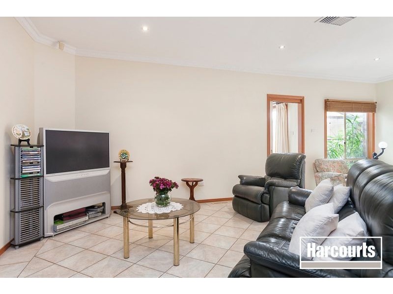 10 Fern Way, Narre Warren South VIC 3805