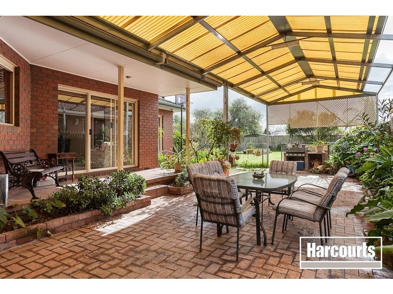 10 Fern Way, Narre Warren South VIC 3805