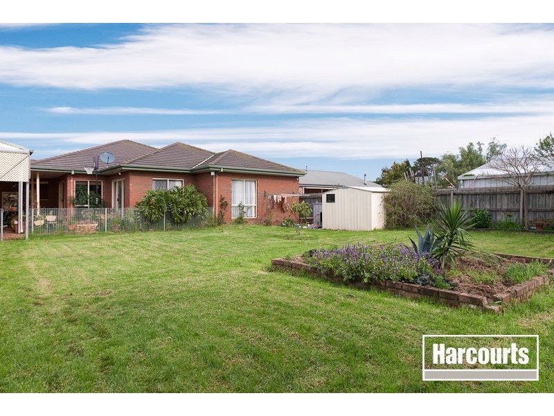 10 Fern Way, Narre Warren South VIC 3805