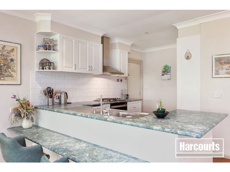 8 York Road, Berwick VIC 3806