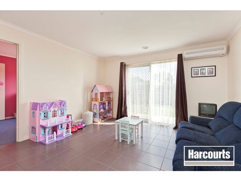 3 Sir Thomas Drive, Pakenham VIC 3810