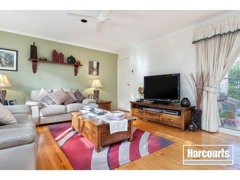 1 Adelaide Close, Berwick VIC 3806
