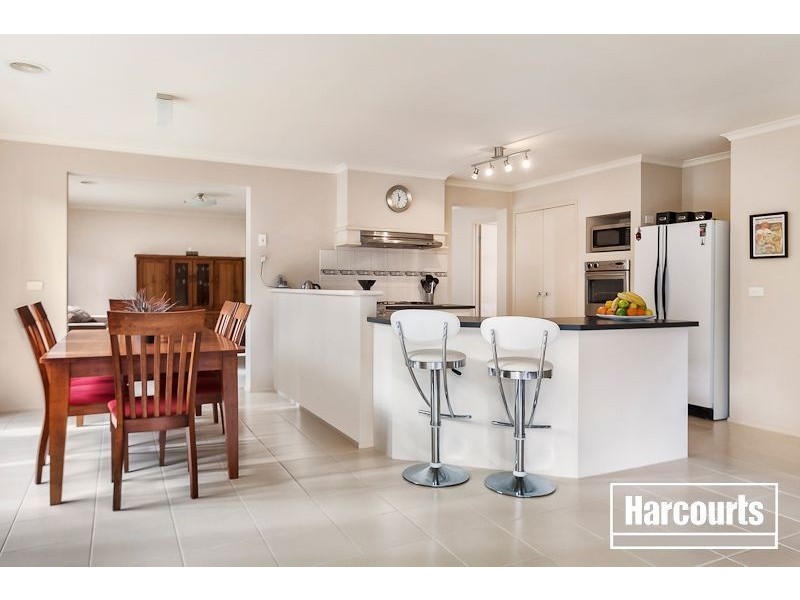 13 Broadland Way, Narre Warren South VIC 3805