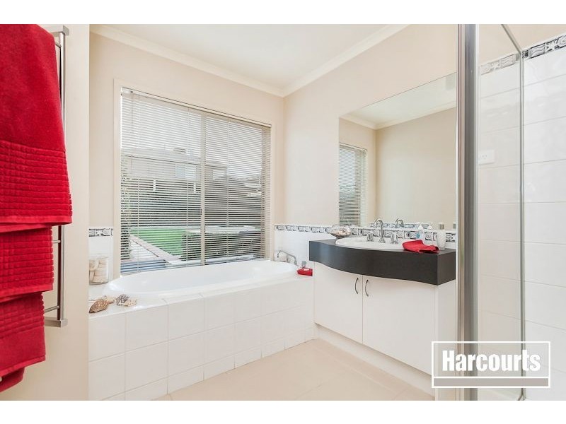 13 Broadland Way, Narre Warren South VIC 3805
