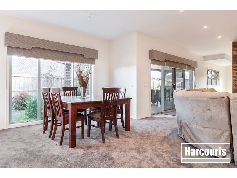 35 Bernly Blvd, Berwick VIC 3806