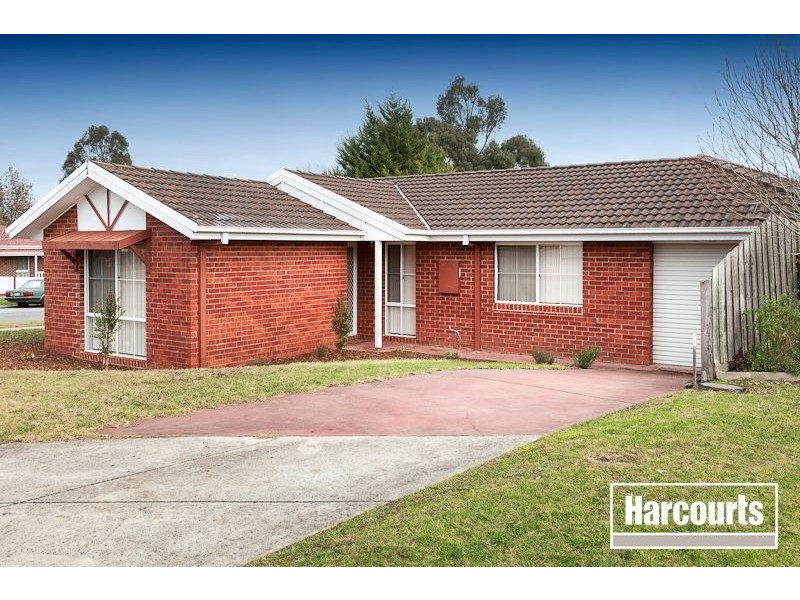 1/1 Celeste Court, Berwick VIC 3806