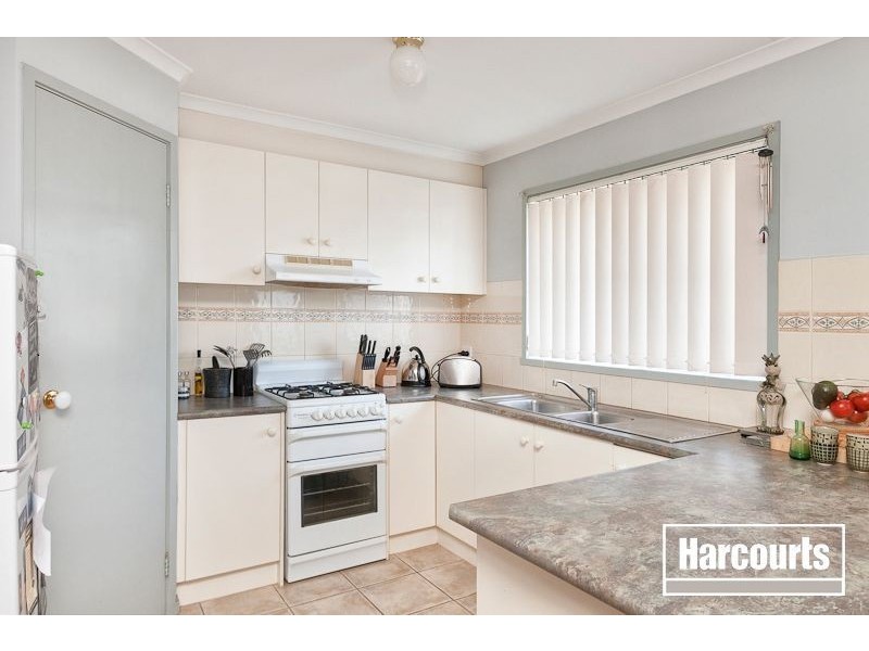 1/1 Celeste Court, Berwick VIC 3806