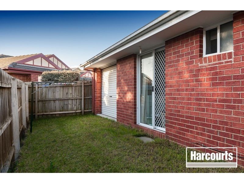 1/1 Celeste Court, Berwick VIC 3806