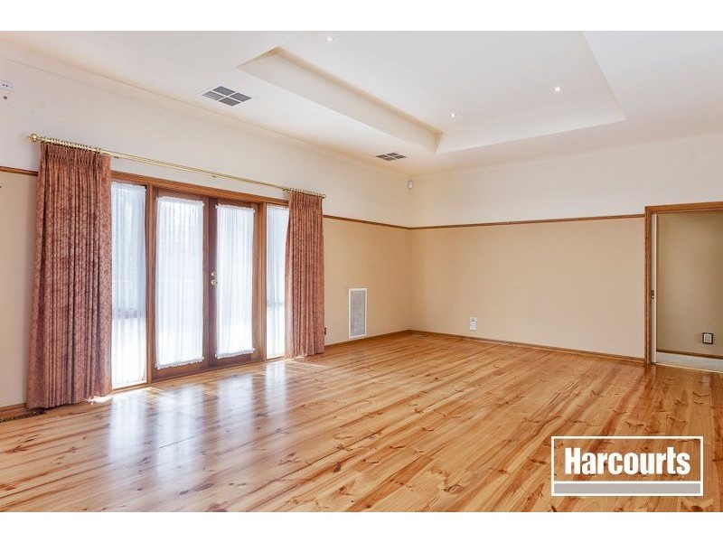 18 Hunt Club Road, Narre Warren South VIC 3805