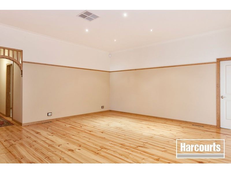18 Hunt Club Road, Narre Warren South VIC 3805