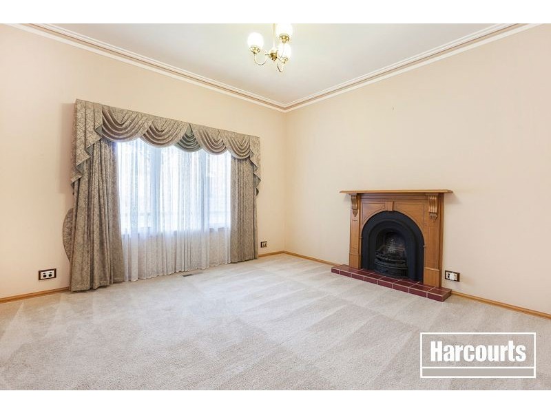 18 Hunt Club Road, Narre Warren South VIC 3805