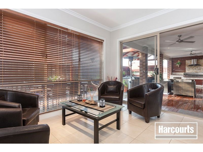 11 Locarno Place, Narre Warren South VIC 3805