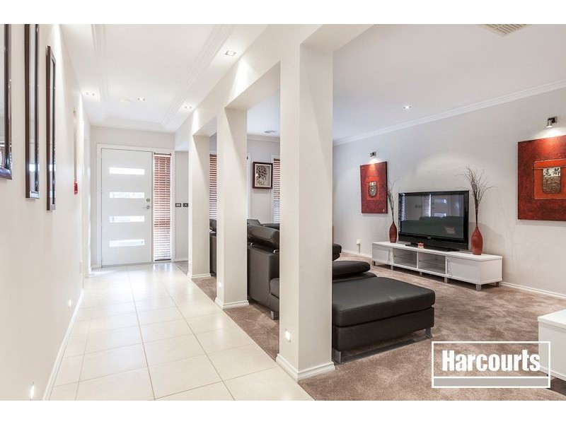 11 Locarno Place, Narre Warren South VIC 3805