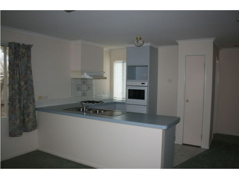 1 Regent Close, Berwick VIC 3806
