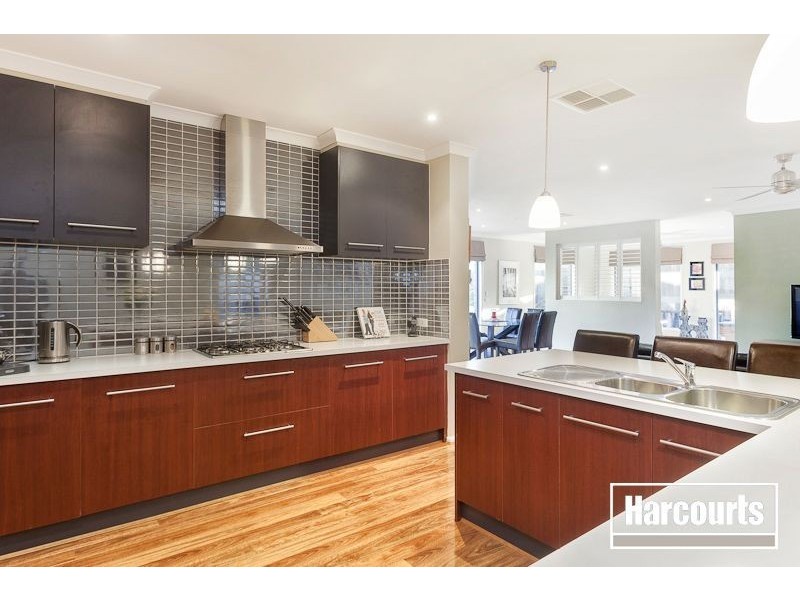 11 Lowanna Street, Berwick VIC 3806