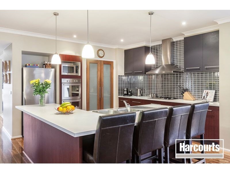 11 Lowanna Street, Berwick VIC 3806