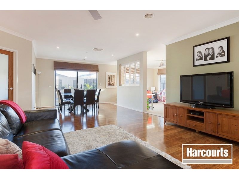 11 Lowanna Street, Berwick VIC 3806