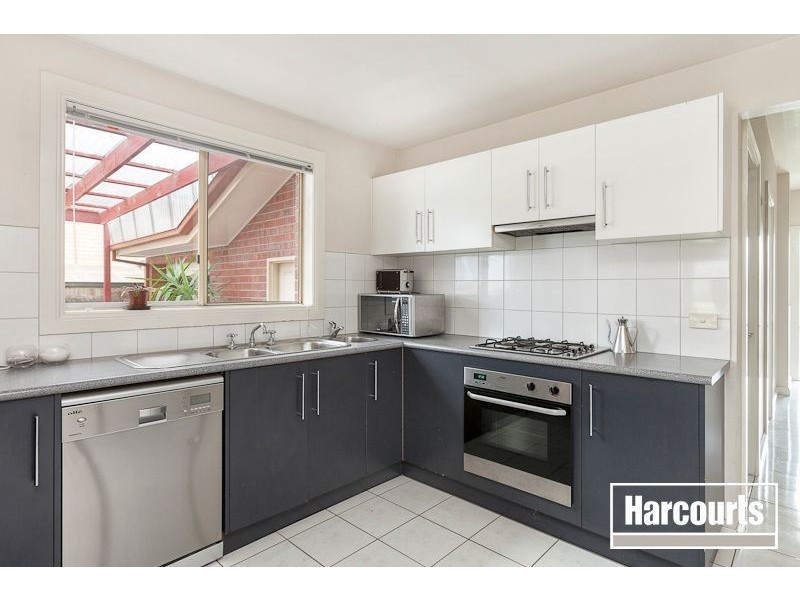 17 Grenfell Rise, Narre Warren South VIC 3805