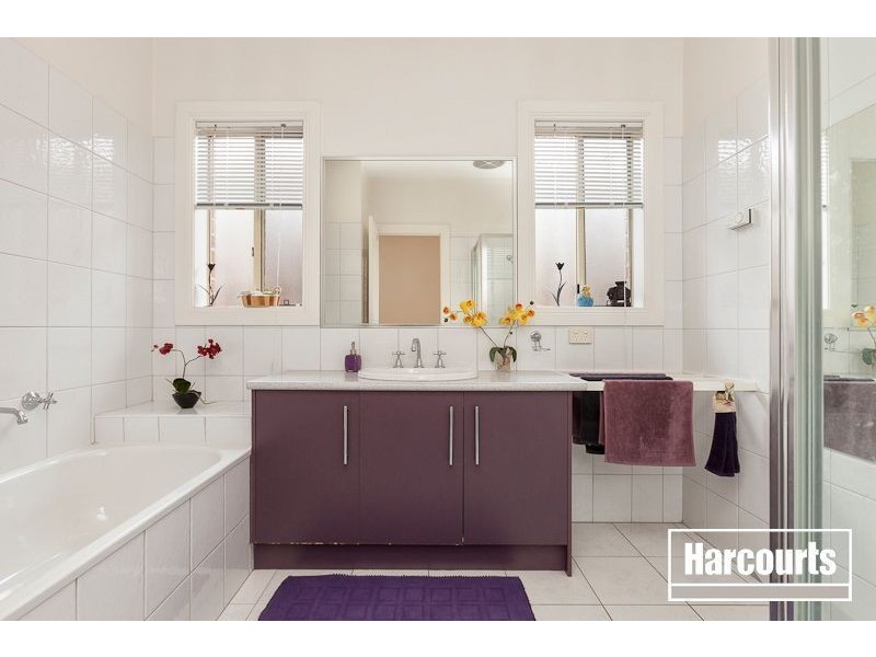 17 Grenfell Rise, Narre Warren South VIC 3805