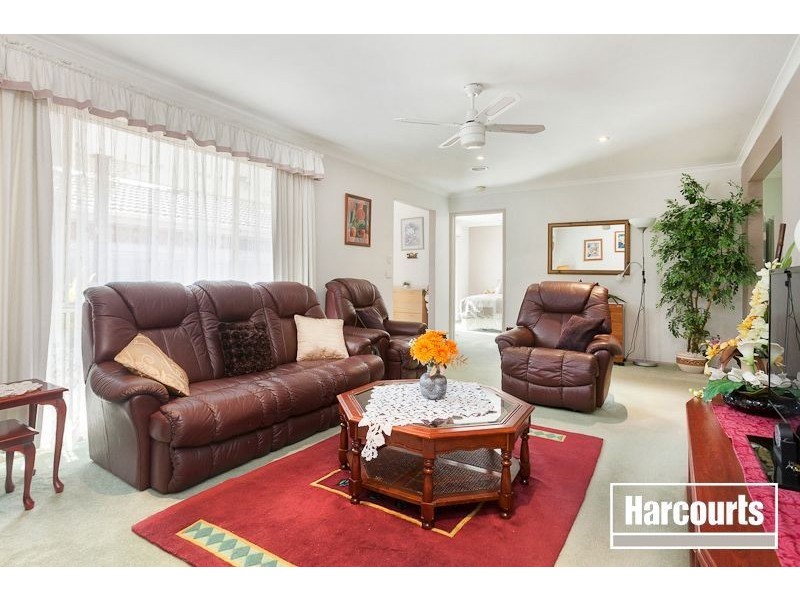 38 Cobblestone Avenue, Narre Warren South VIC 3805