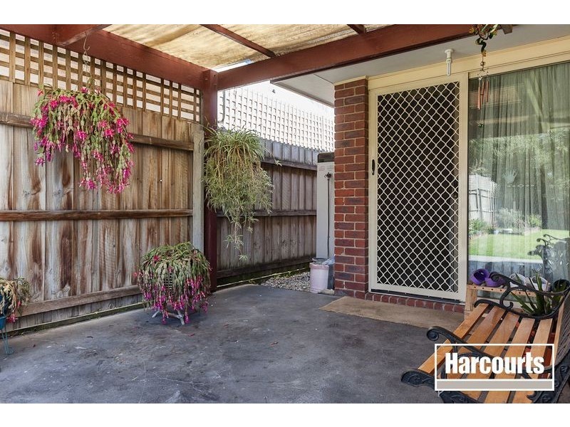 38 Cobblestone Avenue, Narre Warren South VIC 3805
